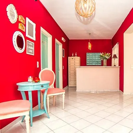 Hotel apartamentowy Malia Central Apartments