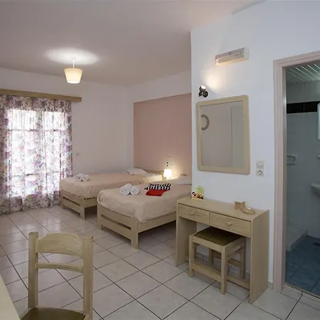 Malia Central Apartments 4*