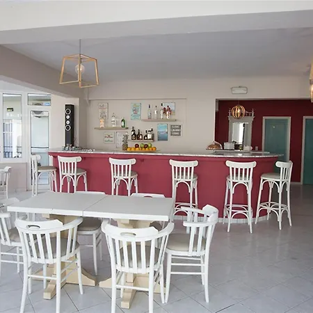 Malia Central Apartments Hotel apartamentowy 4*