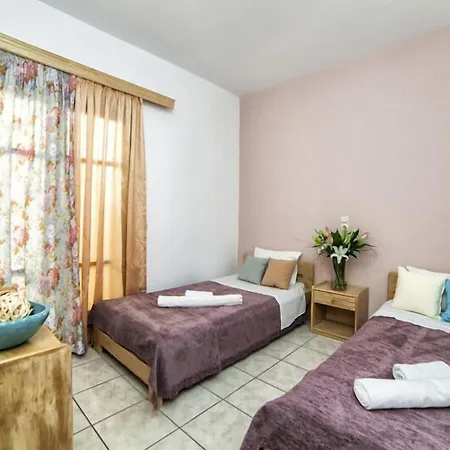 Aparthotel Malia Central Apartments 4*